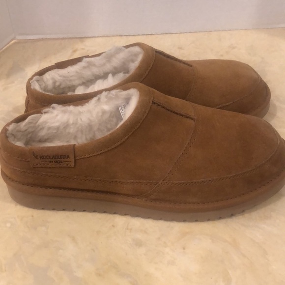 Koolaburra by UGGS Genuine Suede Leather Slippers - Picture 3 of 8